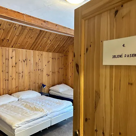 Herberk U Modre Krepelky Alpehytte *