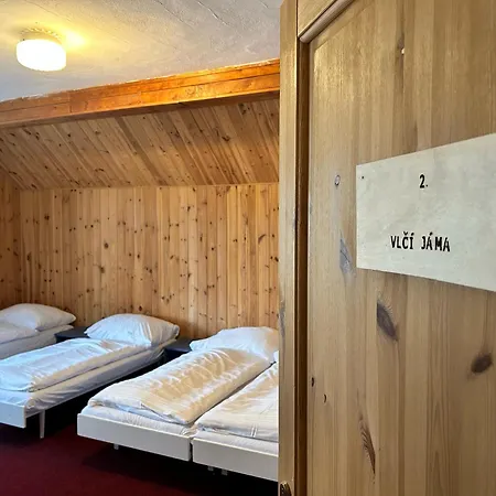 Herberk U Modre Krepelky Josefŭv Dŭl